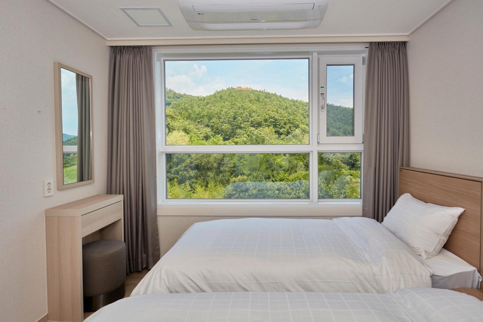 Hwasun Kumho Resort Bagian luar foto